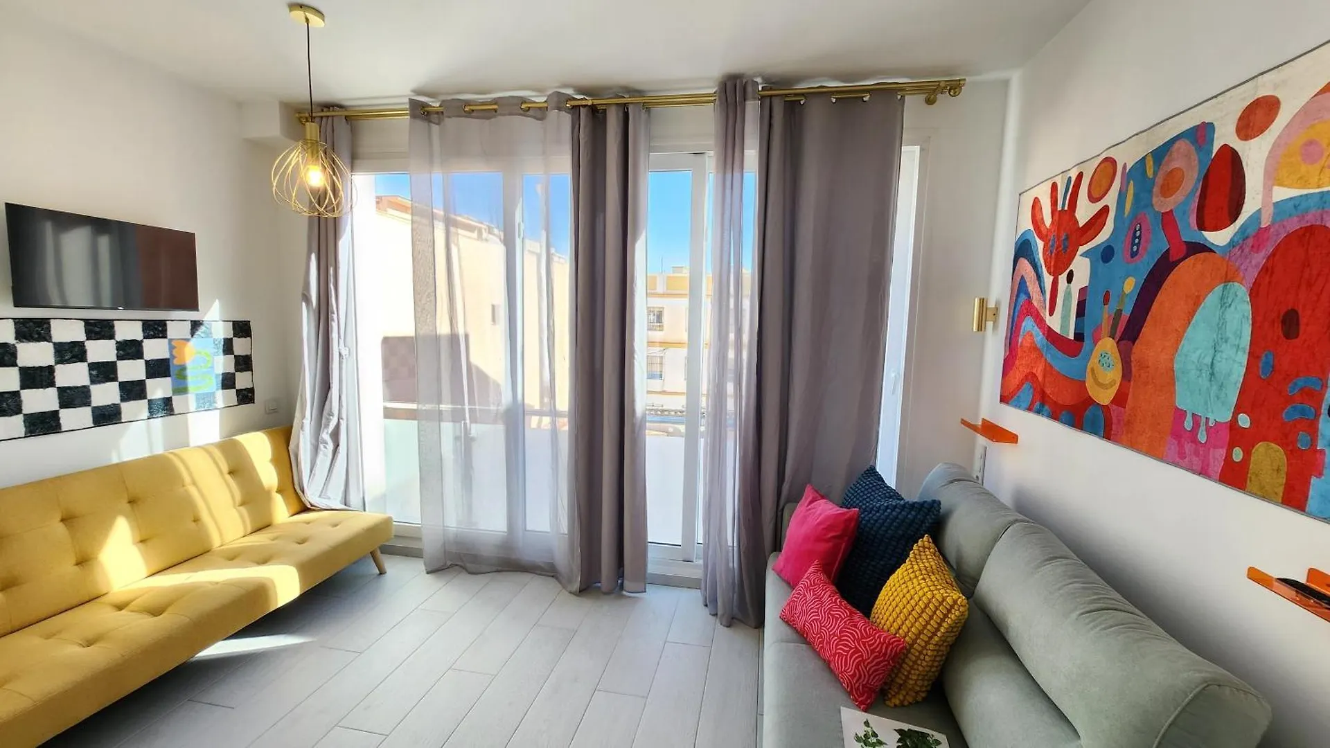 Dali Huelin Malaga Modern Beach Appartment 0*,