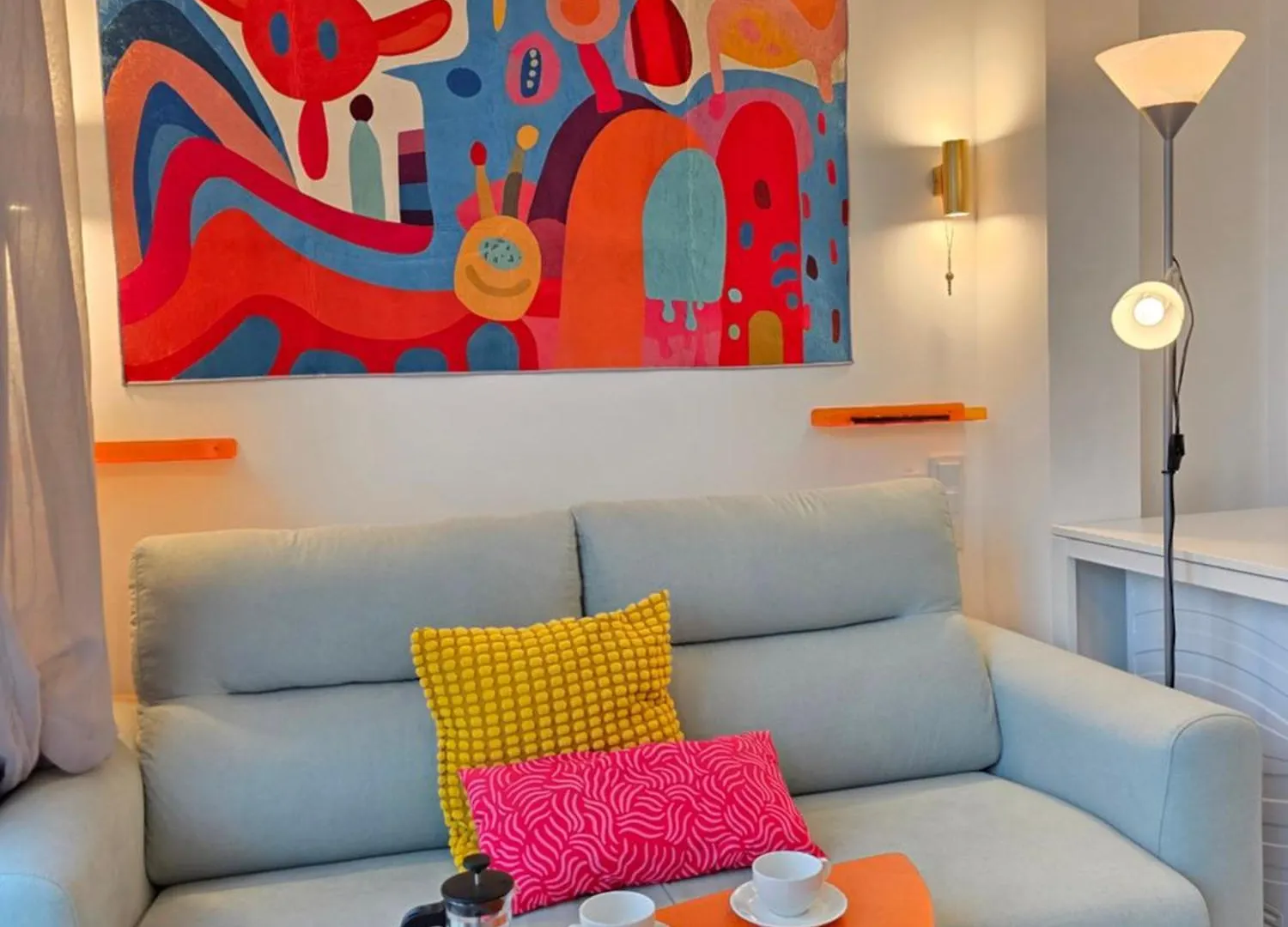 Dali Huelin Malaga Modern Beach Appartment 0*,  إسبانيا