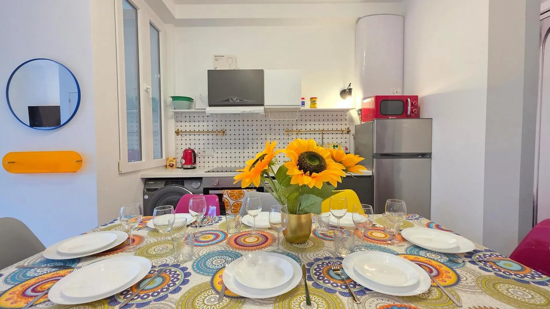 Dali Huelin Malaga Modern Beach Appartment شقة