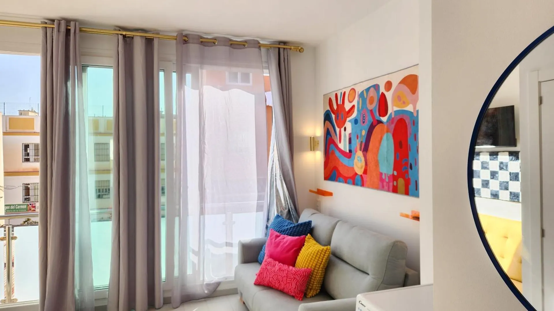 Dali Huelin Malaga Modern Beach Appartment