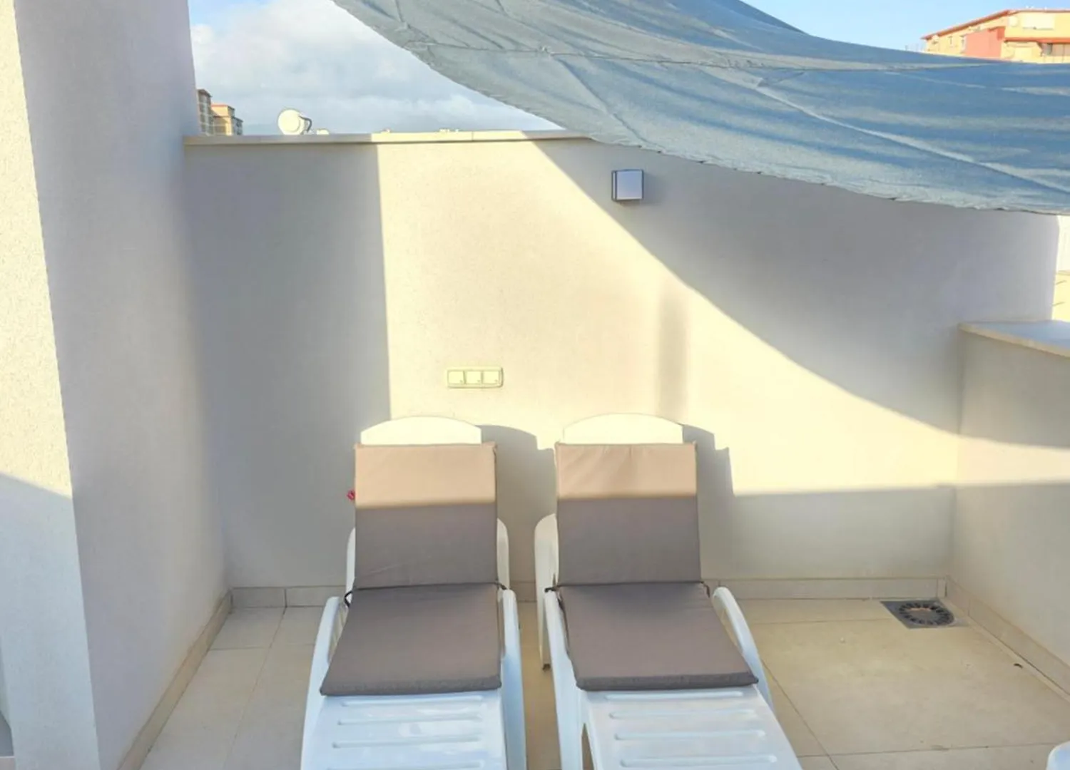 Dali Huelin Malaga Modern Beach Appartment Spain