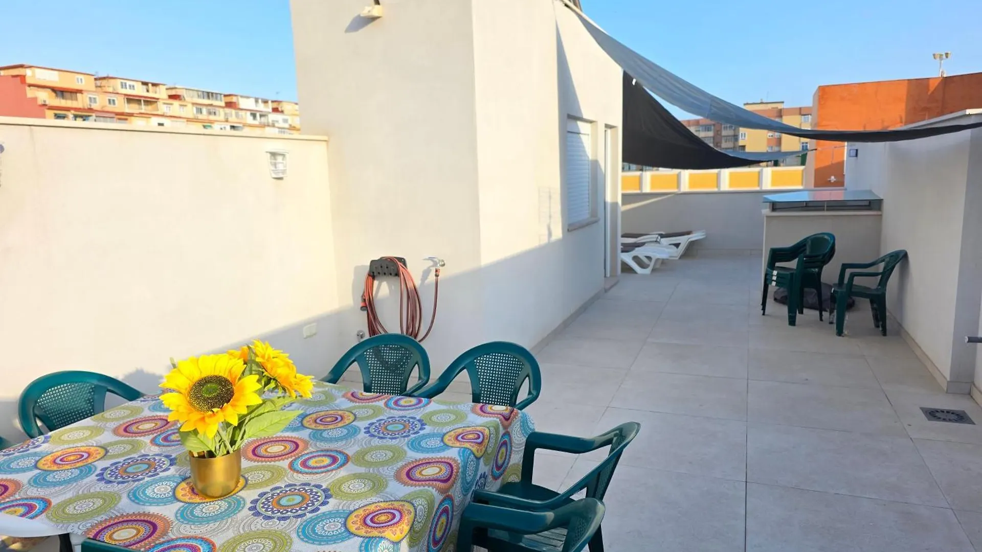 Dali Huelin Malaga Modern Beach Appartment
