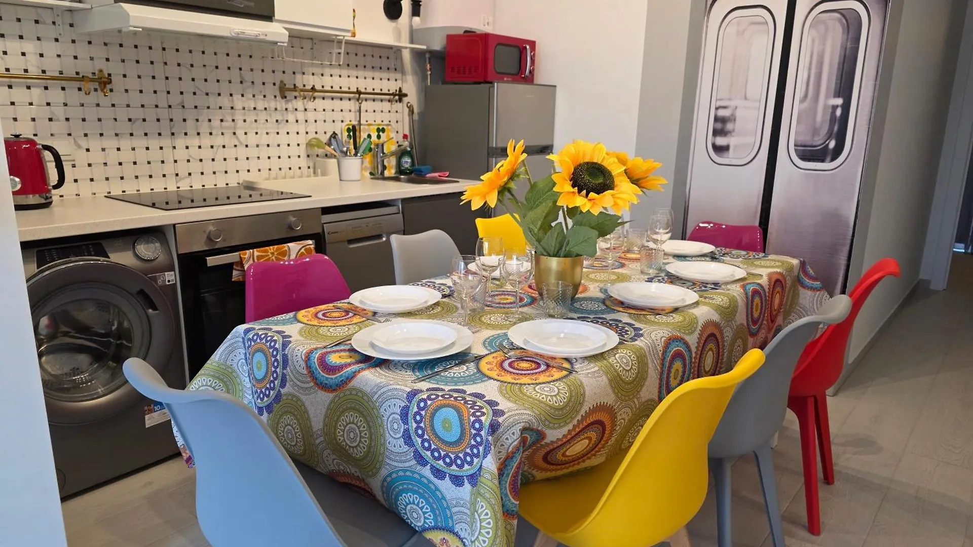 Dali Huelin Malaga Modern Beach Appartment