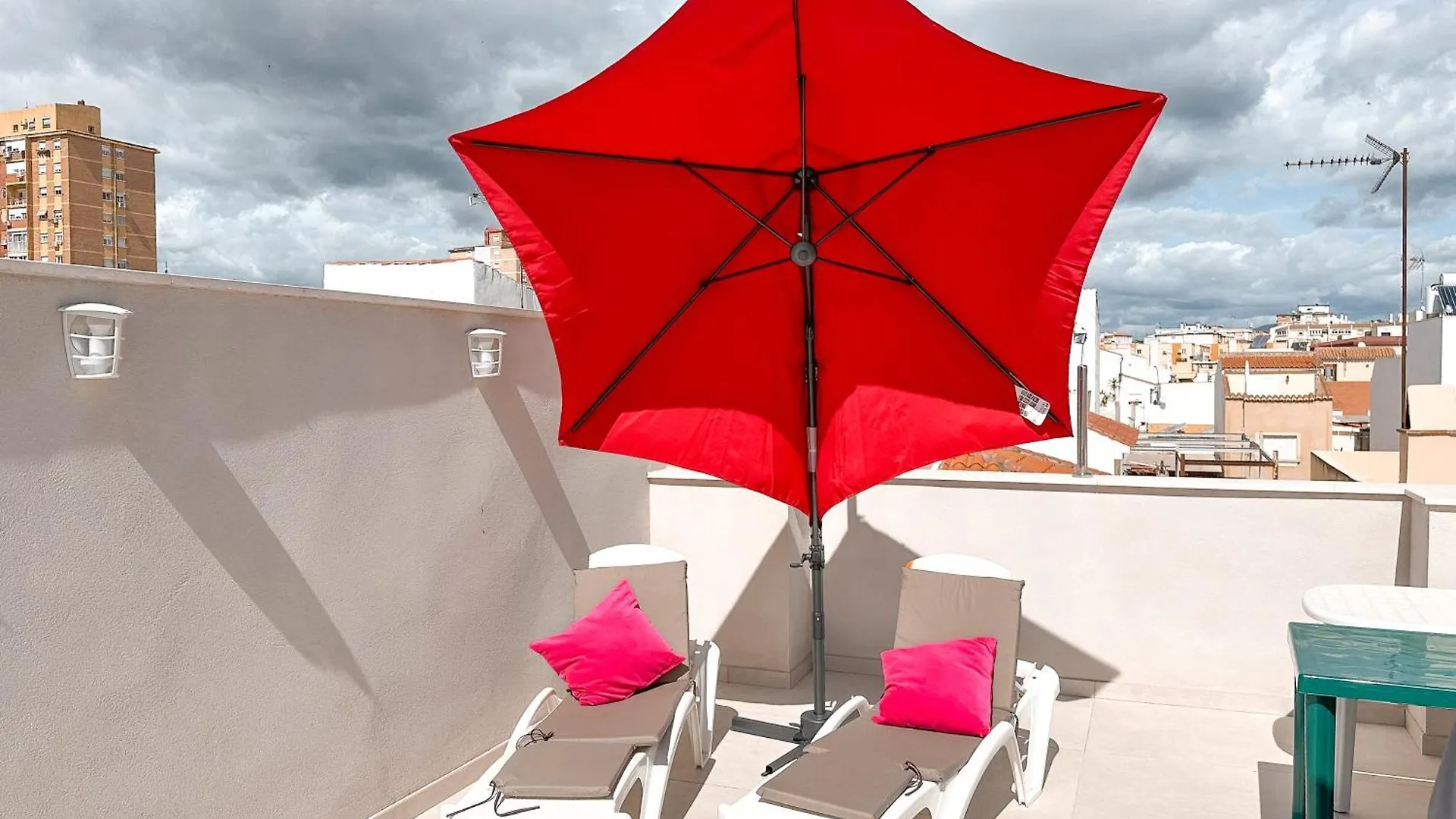 Apartment Dali Huelin Malaga Modern Beach Appartment